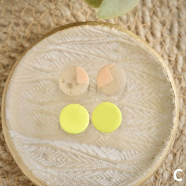 Stud 2 Pack with Micro Studs in Neon Blonde Tortoise Shell & Neon Yellow