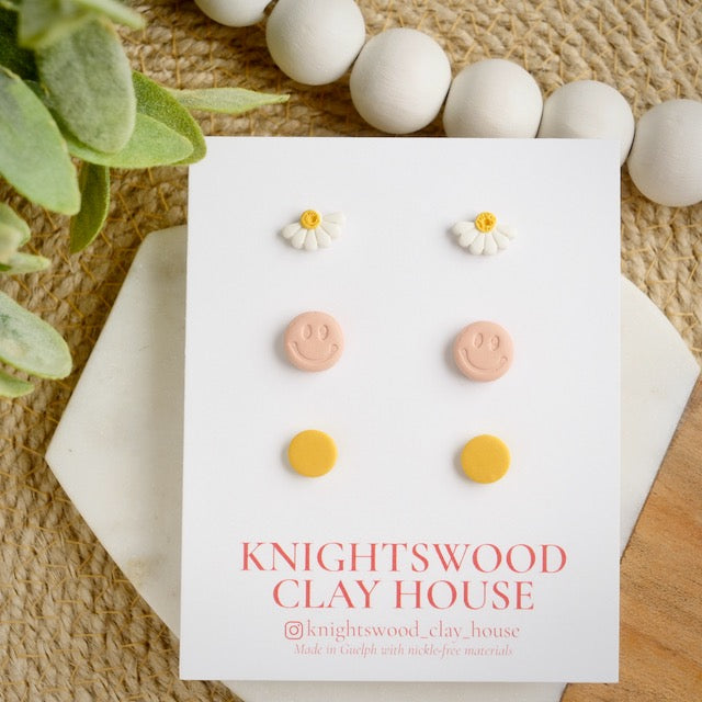 Stud 3 Pack with Daisy Studs and Pink Happy Stud