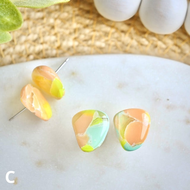 Pebble Studs in Cotton Candy Marble