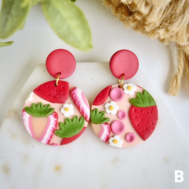 Carden Circle Dangles in Strawberry Slices