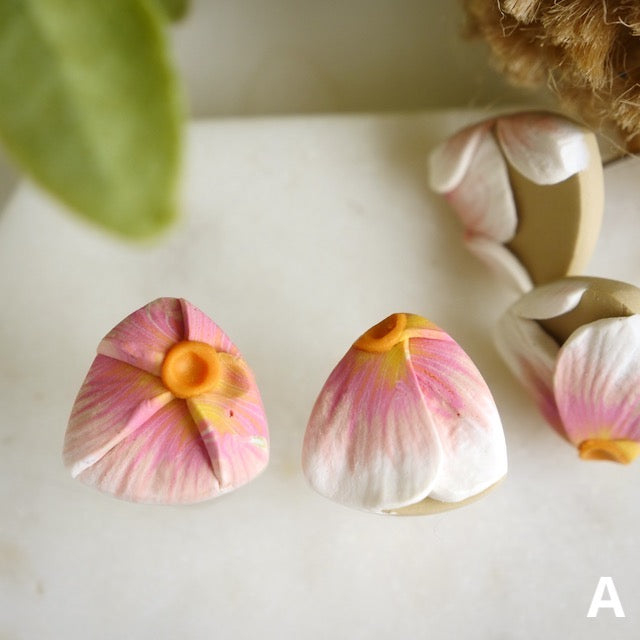 Reuleaux Stud in Tropical Floral in Pink