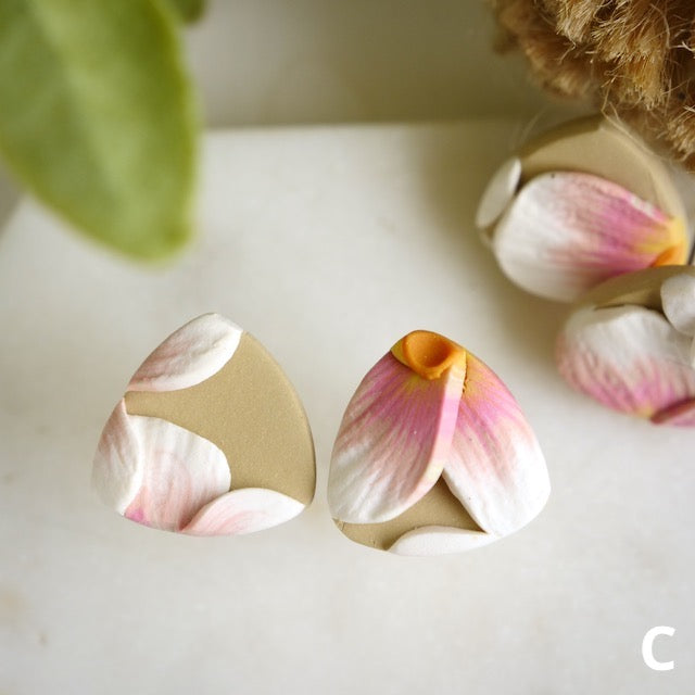 Reuleaux Stud in Tropical Floral in Pink