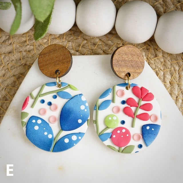 Carden Circle Dangles in Jacobean Floral Slab