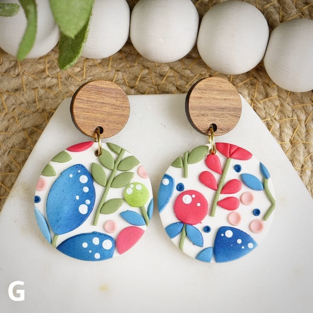 Carden Circle Dangles in Jacobean Floral Slab