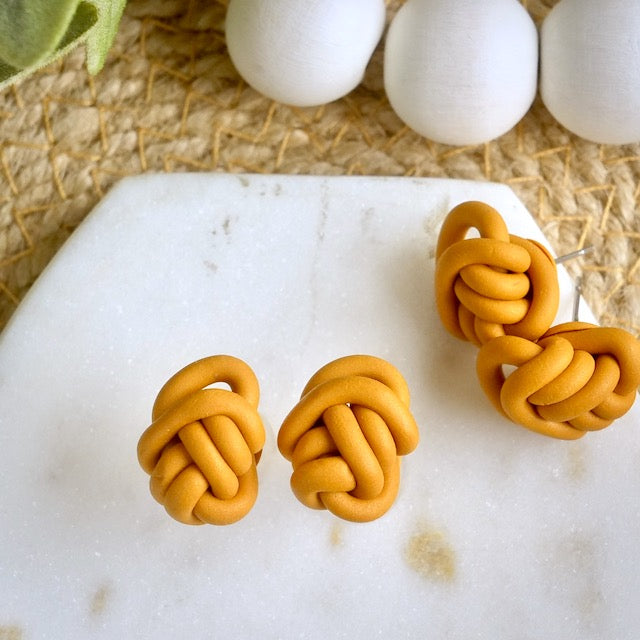 Knot Studs in Golden Yellow we