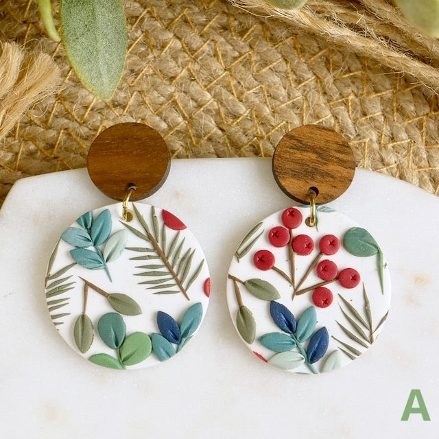 Carden Circles in Winter Berry