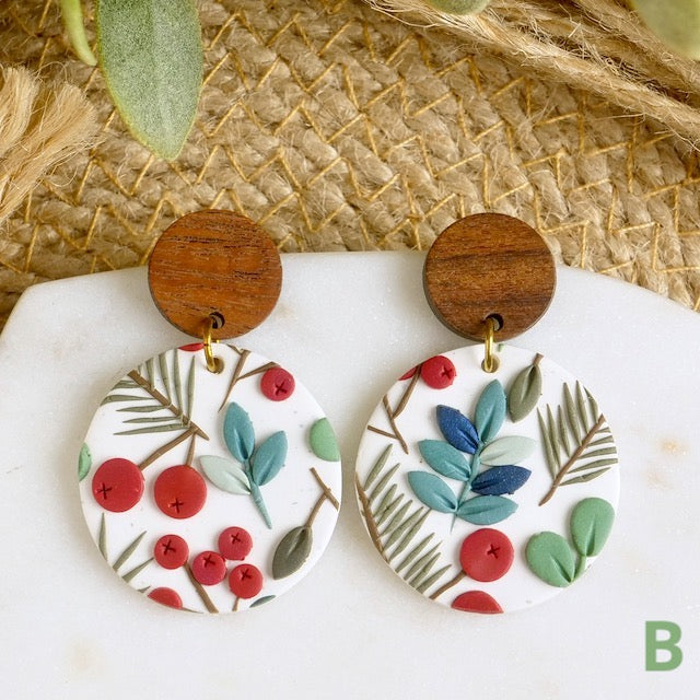Carden Circles in Winter Berry