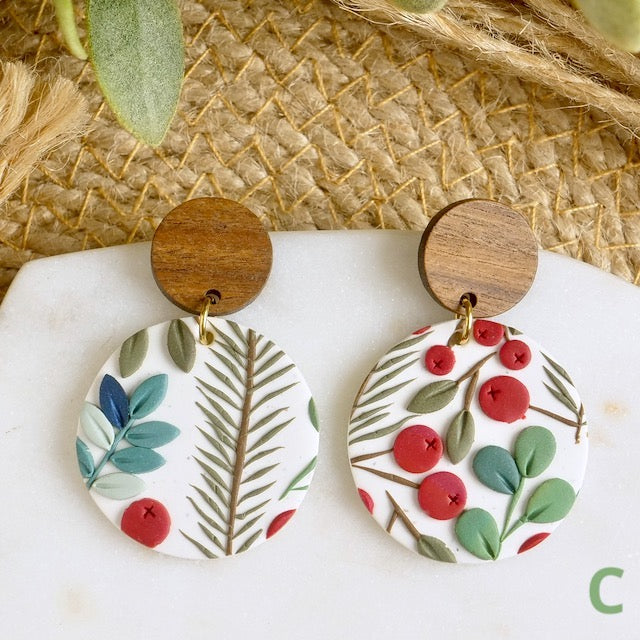 Carden Circles in Winter Berry