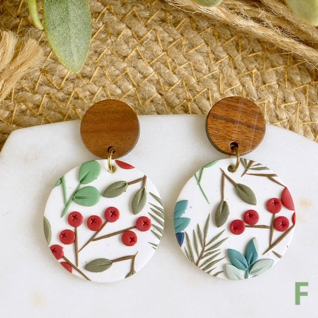 Carden Circles in Winter Berry