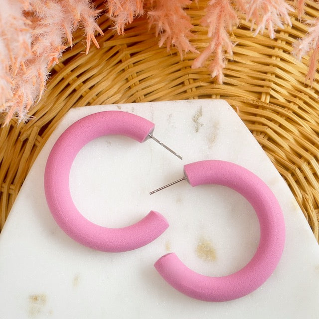 Clay Hoops in Pink