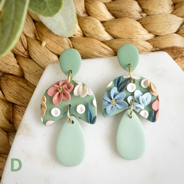 Kipling Dangles in Teacup Floral