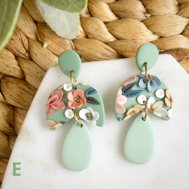 Kipling Dangles in Teacup Floral