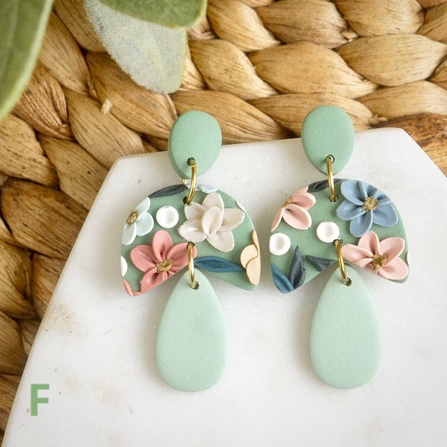 Kipling Dangles in Teacup Floral