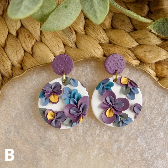 Carden Dangles in Violet Flowers