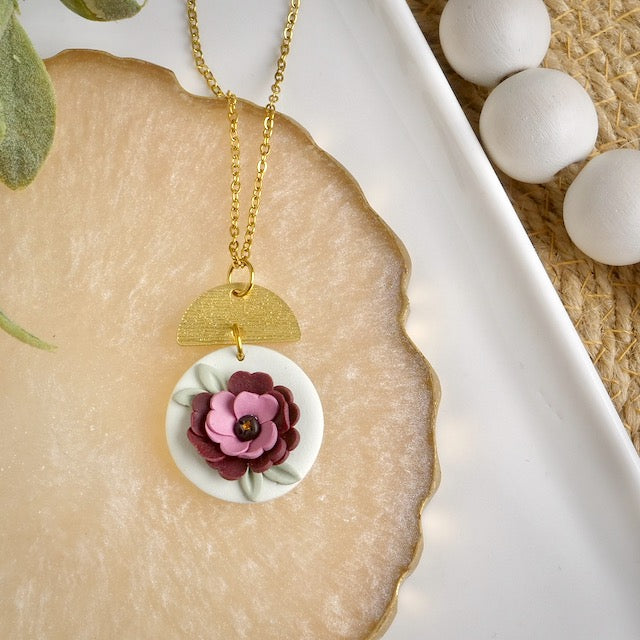 Necklace in Floral