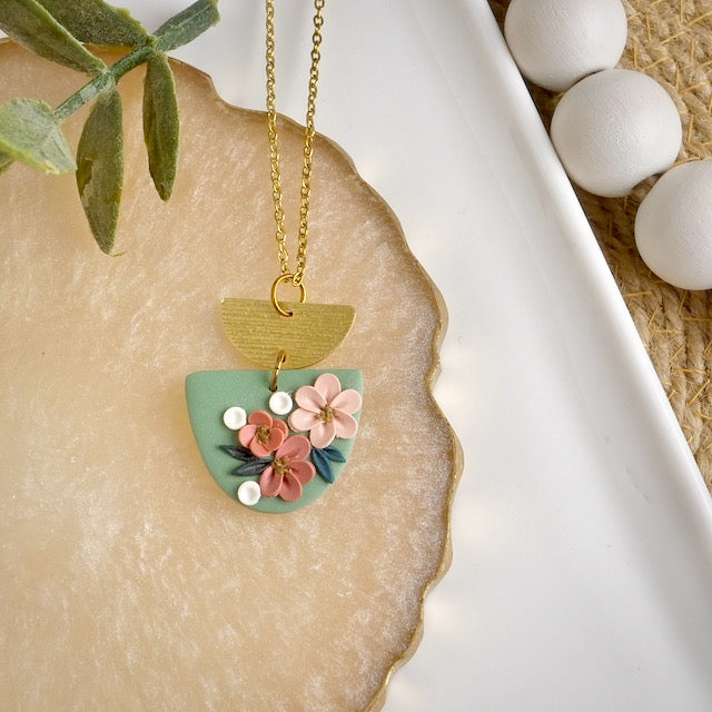 Necklace in Floral