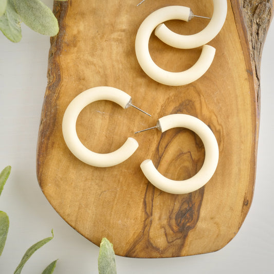 Clay Hoop in Ivory