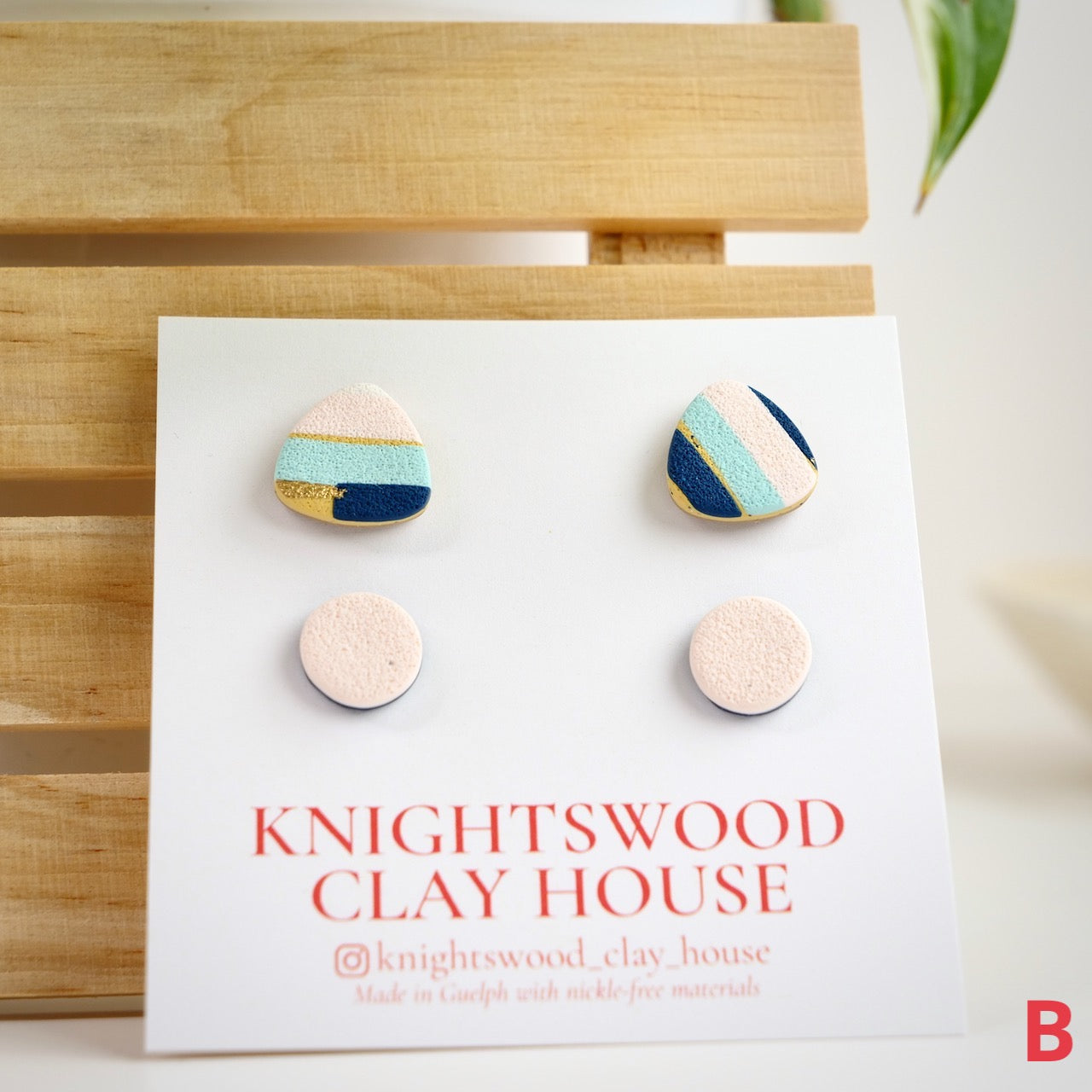 Stud 2 Pack with Reuleaux Studs and Circles Studs in Retro Strip Stripe