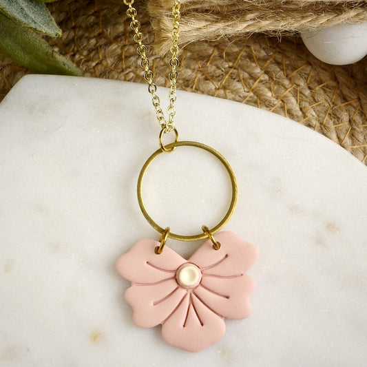 Flower Necklace in Pink