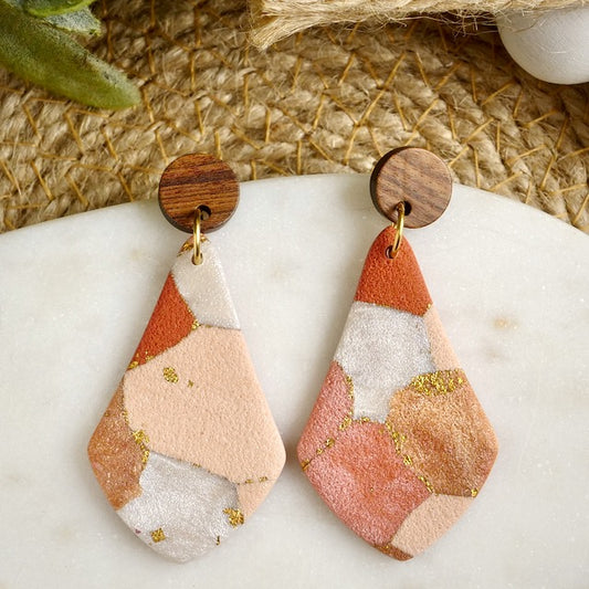 Dangles in Brown Speckle