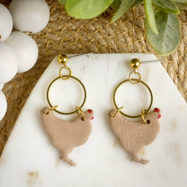 Hen Dangles