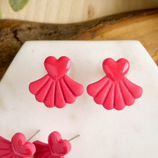 Heart Fan Studs in Strawberry