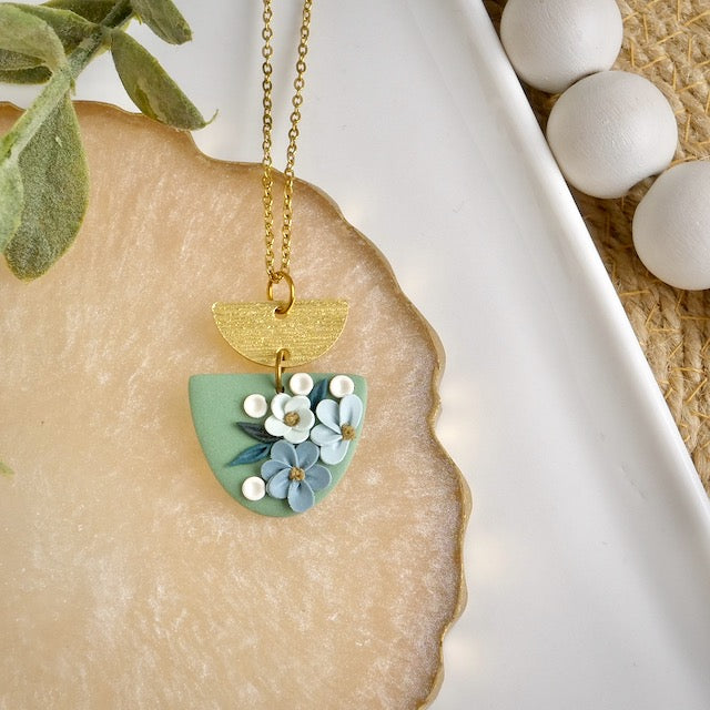 Necklace in Floral