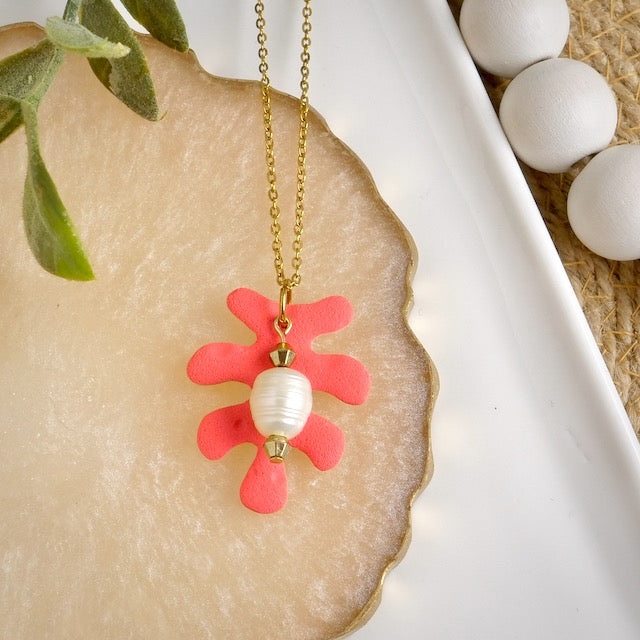 Necklace in Coral