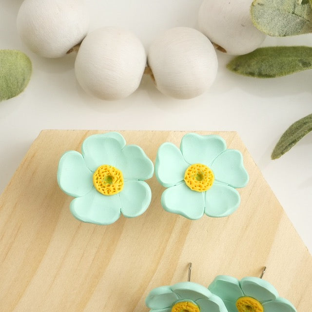 Flower Studs in Turquoise