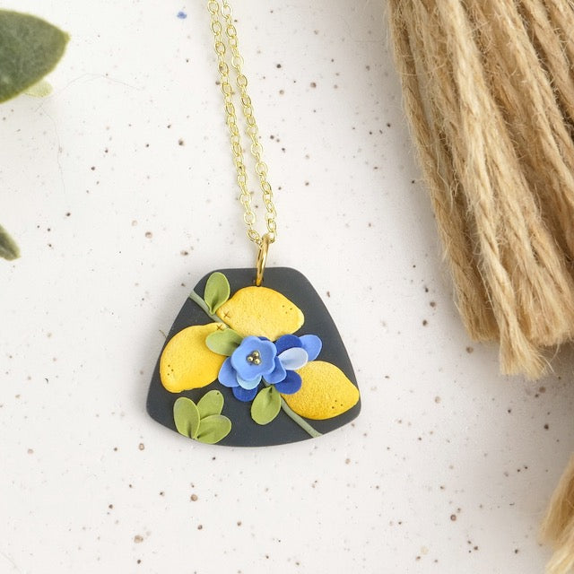 Pendant in Lemon