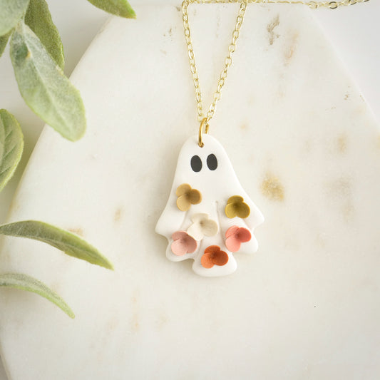 Pendant in Ghost