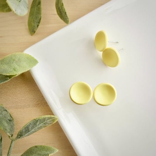 Button Studs in Soft Yellow