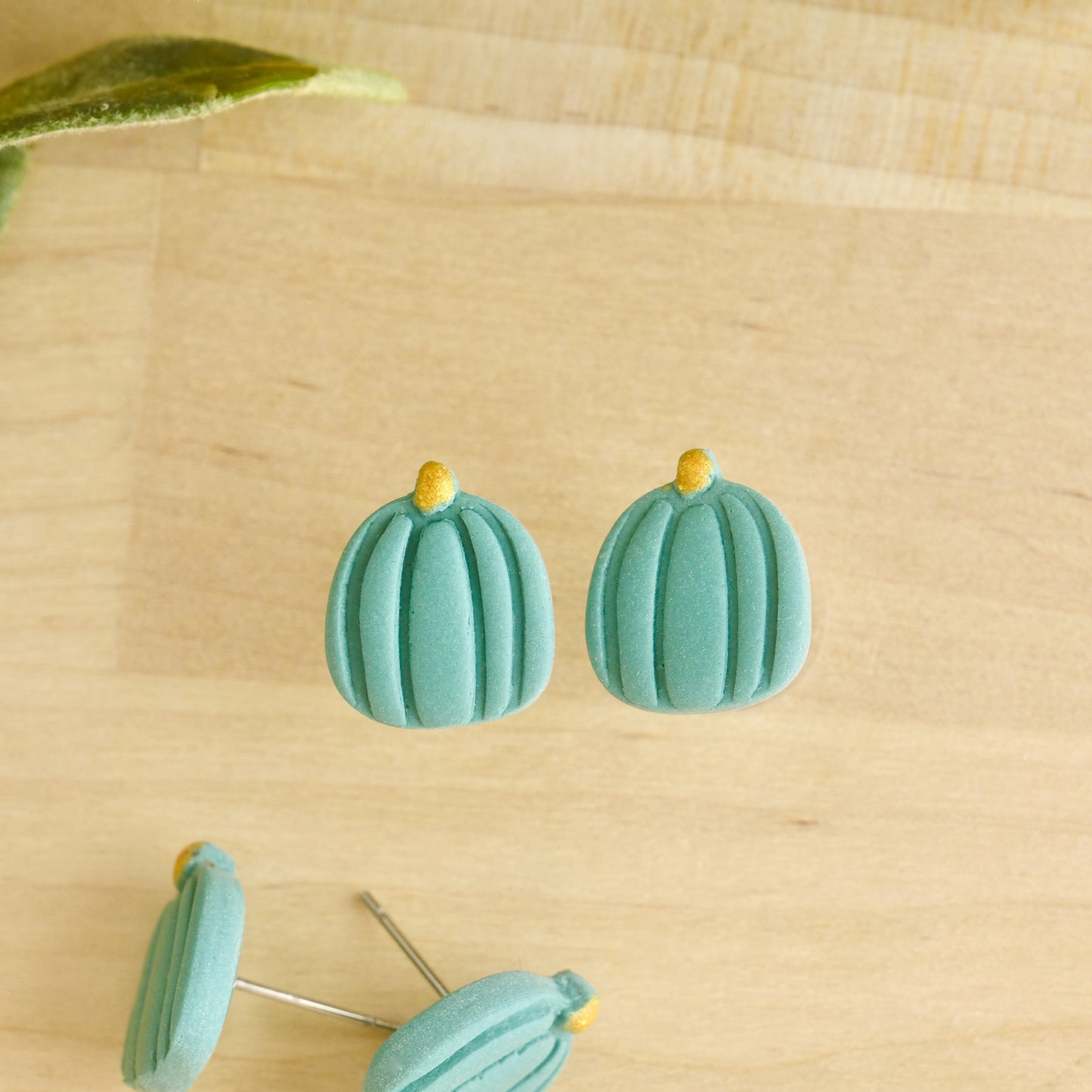 Pumpkin Studs in Teal