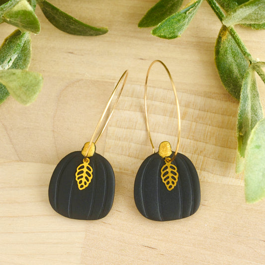 Pumpkin Hoops in Black