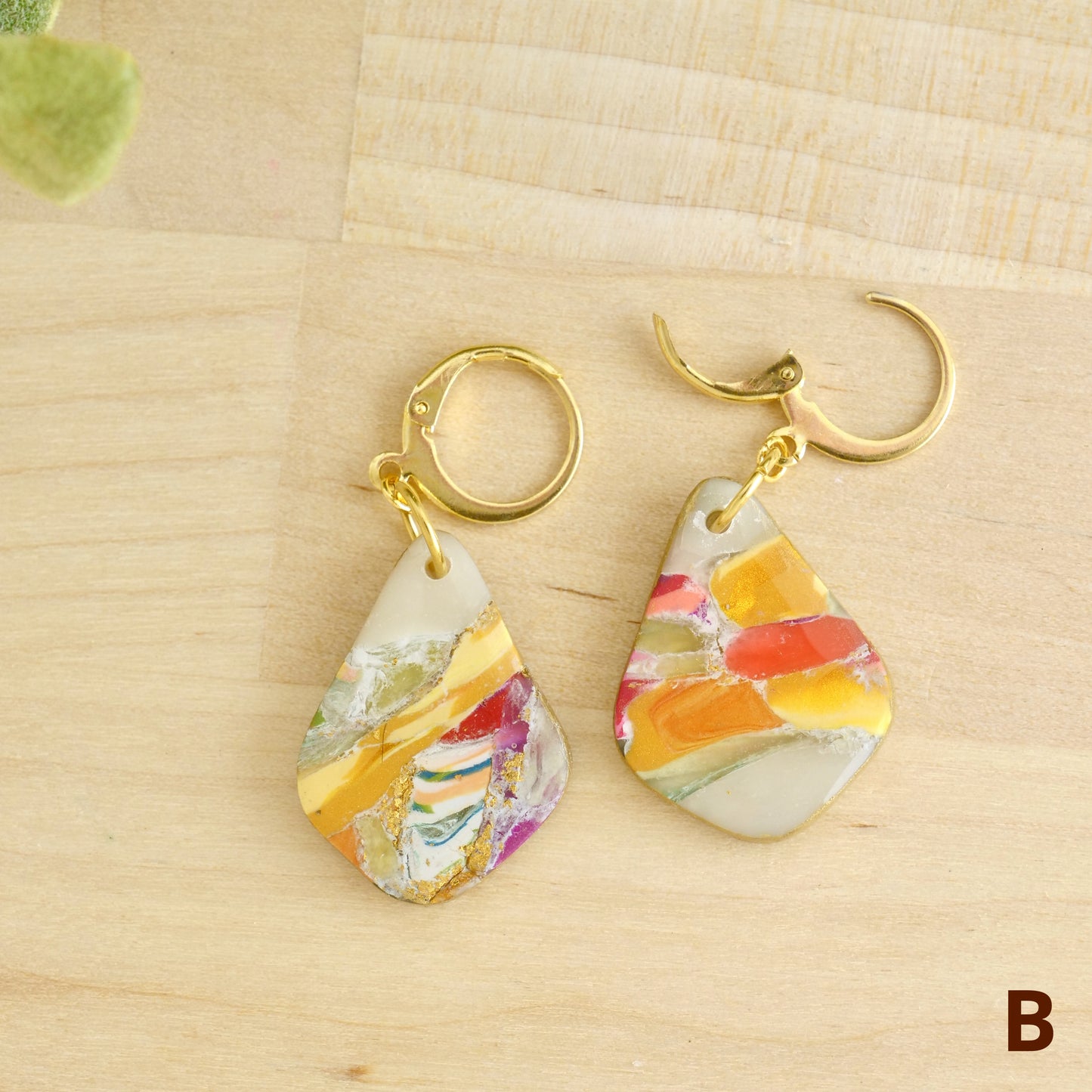 Bailey Dangles in Marbled Jewel