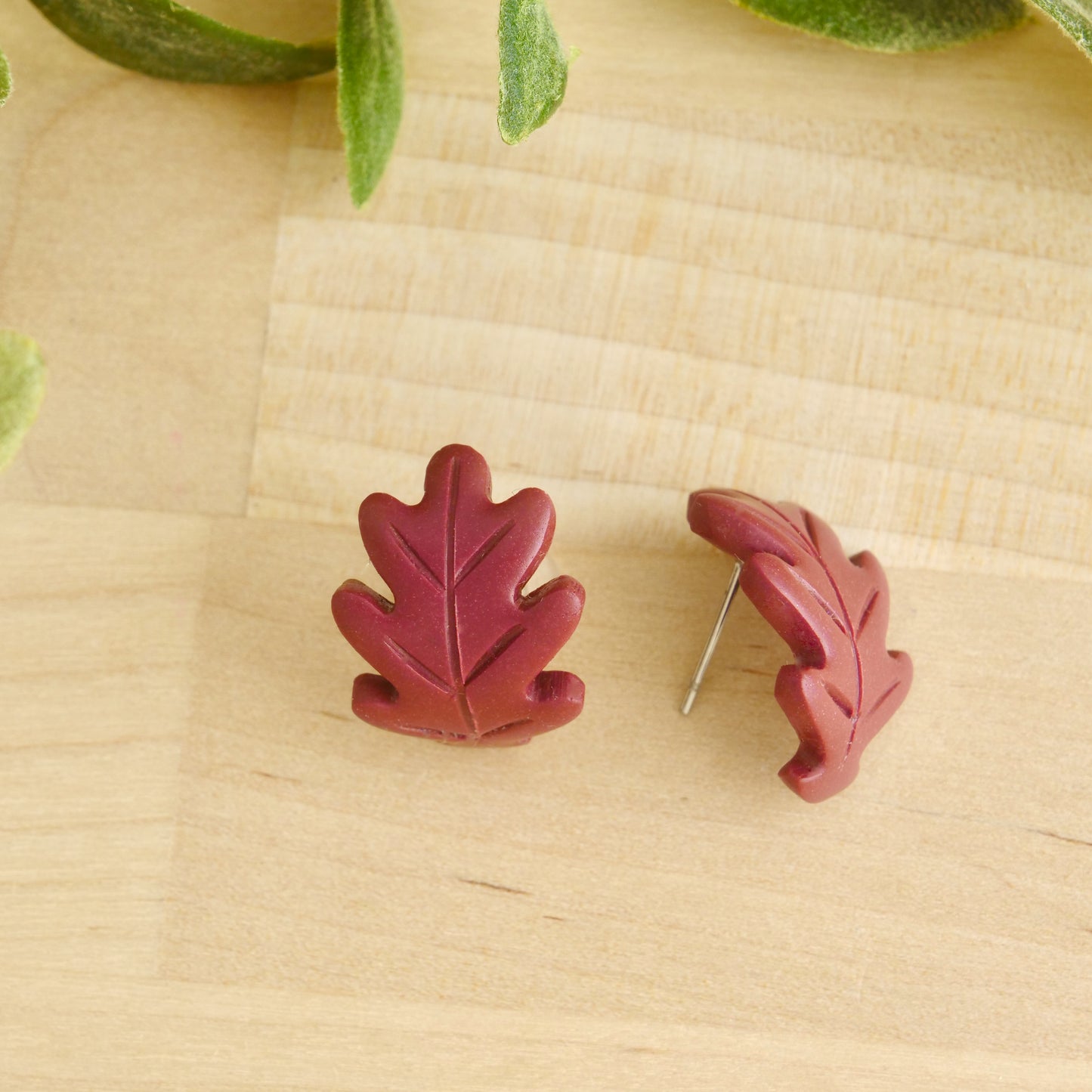Oak Leaf Wrap Studs in Maroon