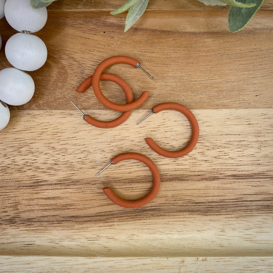 Skinny Mini Clay Hoops in Cinnamon