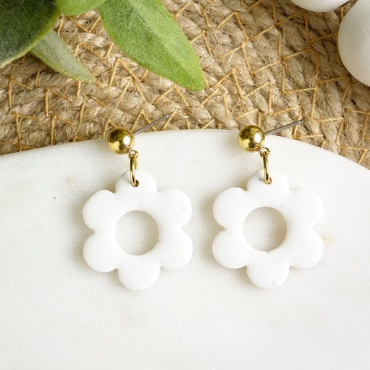 Daisy Dangles in White