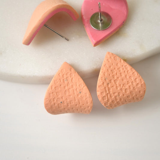 Leaf Wrap Studs in Peach Granite