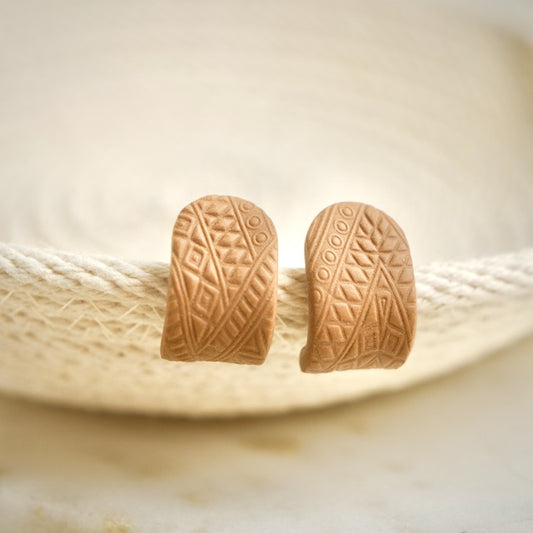 Itty Bitty Wrap Studs in Milk Chocolate