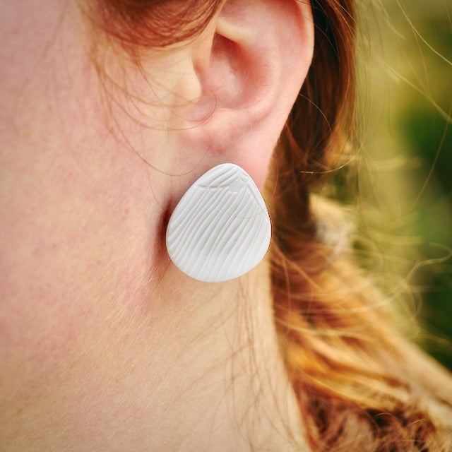 Elora Statement Studs in Gentle Mauve
